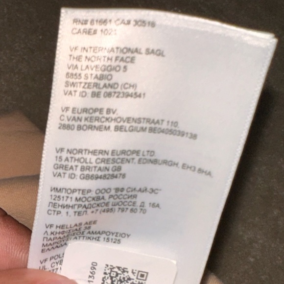 The North Face Peach Fleece Shorts - Picture 5 of 10